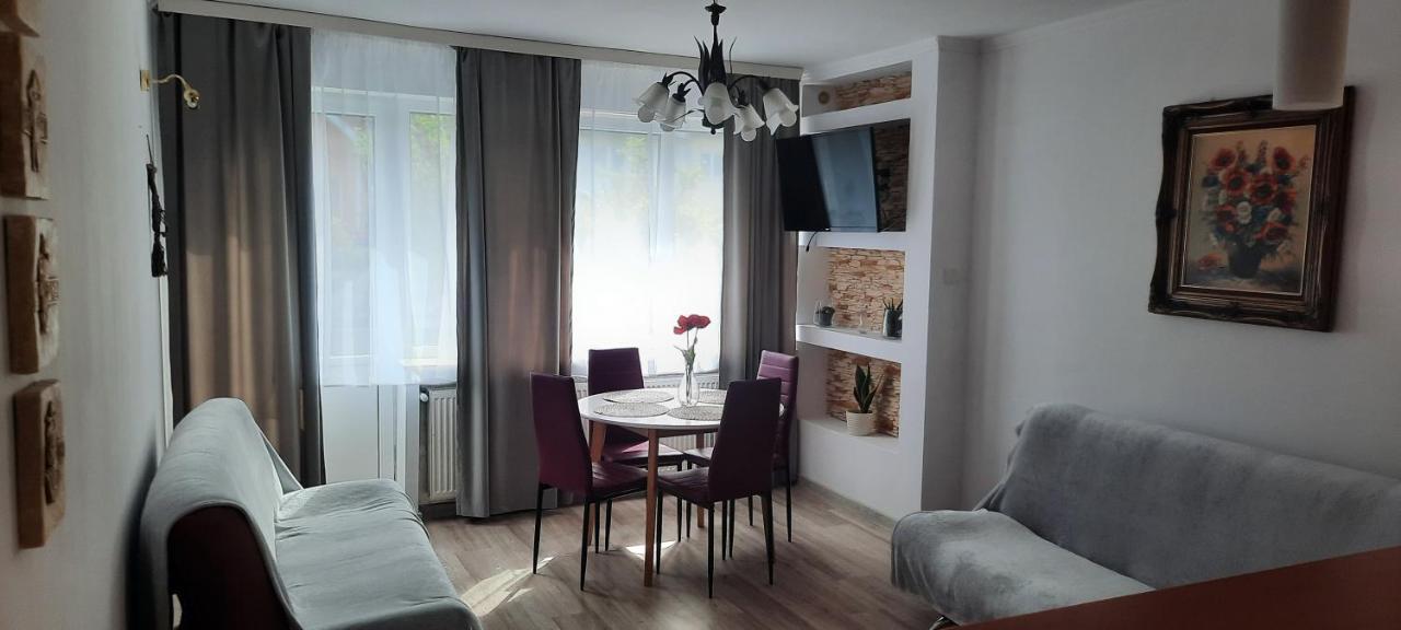 Apartamenty Eka Dom Goscinny 350M Do Plazy Rewal Eksteriør billede